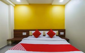 Hotel Ratan Delux